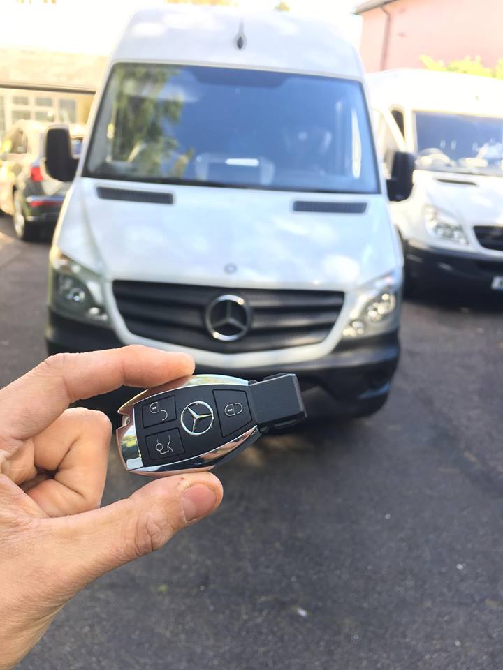 Mercedes Job 4