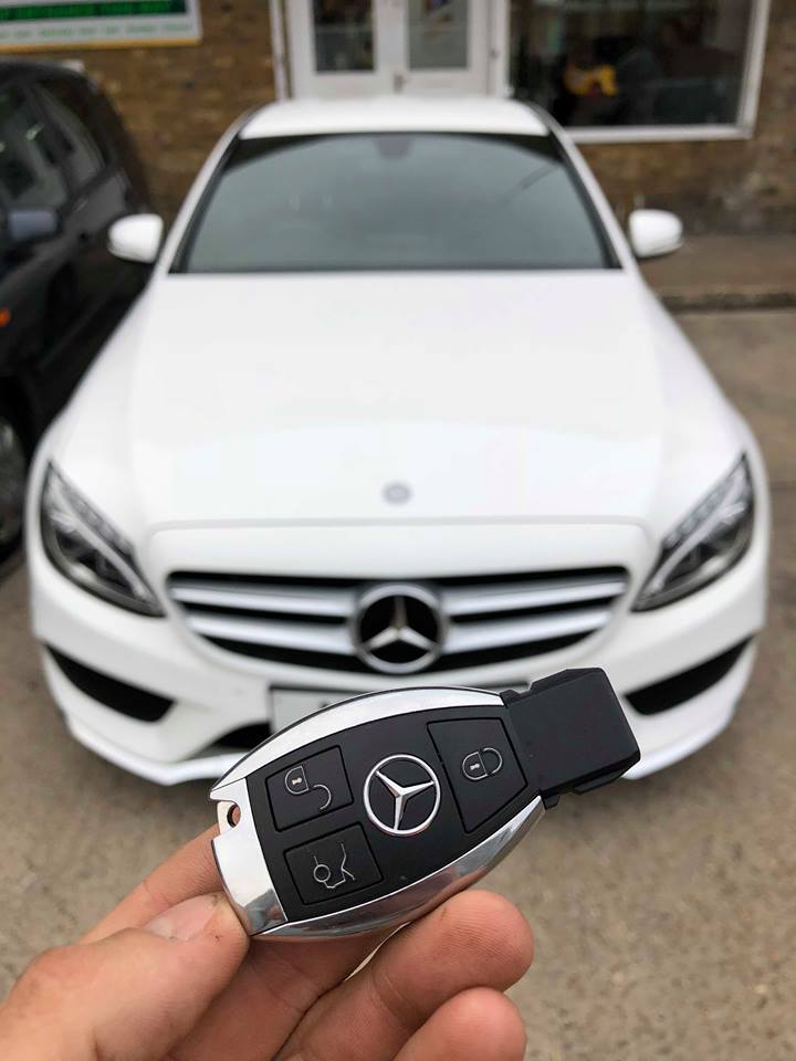 Mercedes Job 1